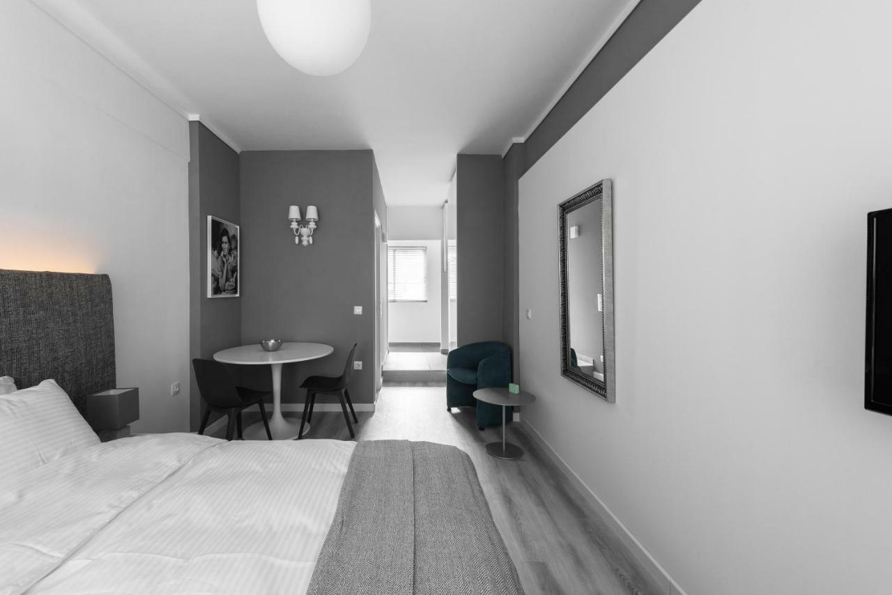 M&F Luxury Suites Est. 2019 / F Suite เทสซาโลนิกิ ภายนอก รูปภาพ